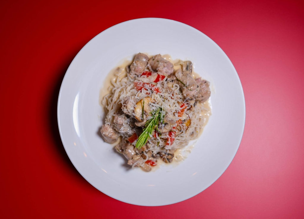 Low-Carb Sausage and Peppers Pasta with Cream Sauce