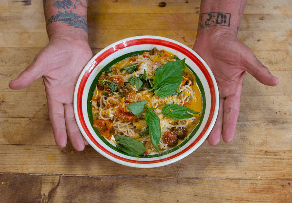 Low-Carb Angel Hair Pasta With Tomato And Basil